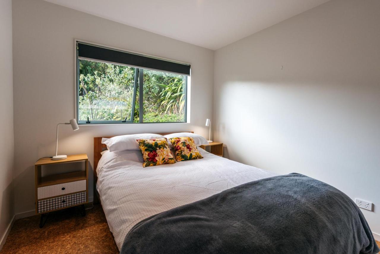 Treetop Retreat - Onetangi Holiday Home Экстерьер фото