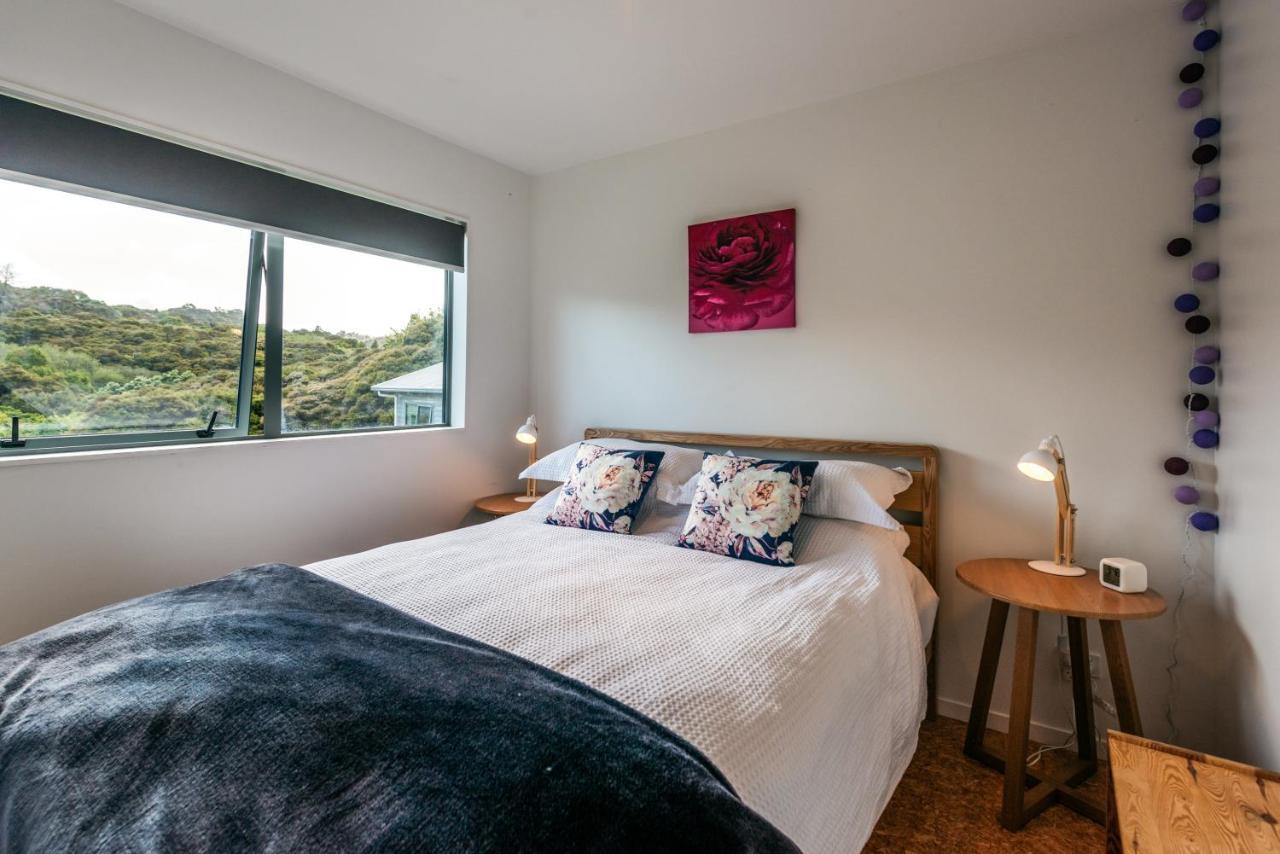 Treetop Retreat - Onetangi Holiday Home Экстерьер фото