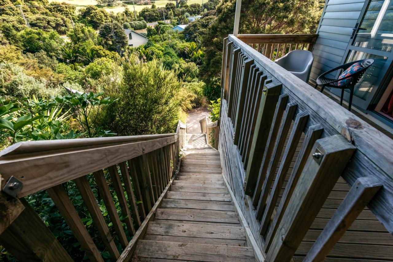 Treetop Retreat - Onetangi Holiday Home Экстерьер фото
